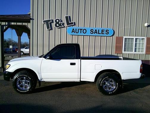 2002 Toyota Tacoma Base