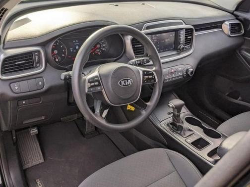 2020 Kia Sorento LX V6