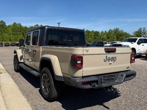 Gobi Clearcoat 2020 Jeep Gladiator Overland