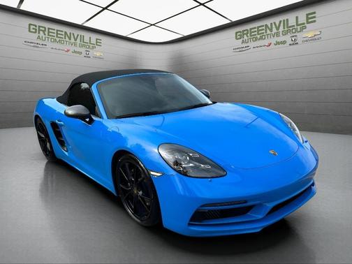 2022 Porsche 718 Boxster T