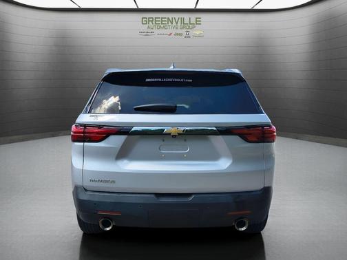2022 Chevrolet Traverse LS