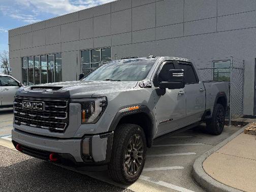 2024 GMC Sierra 2500 AT4