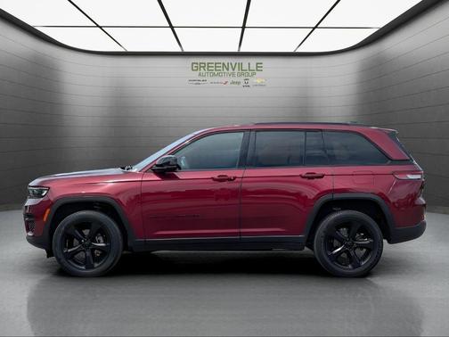 Velvet Red Pearlcoat 2023 Jeep Grand Cherokee Altitude