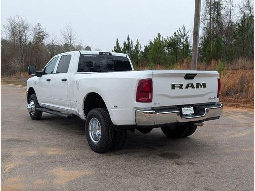 Bright White Clearcoat 2026 RAM 3500 Tradesman