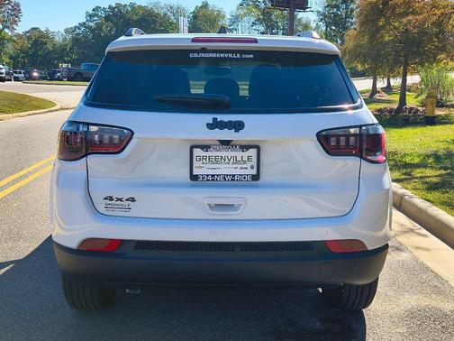 2026 Jeep Compass Latitude