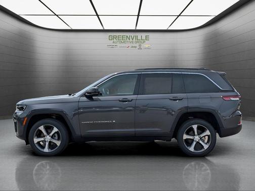Metallic 2026 Jeep Grand Cherokee Limited