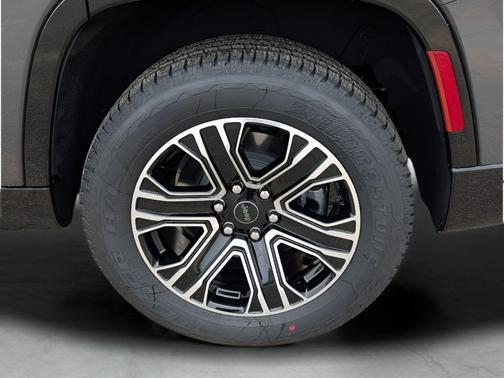 2026 Jeep Grand Wagoneer 