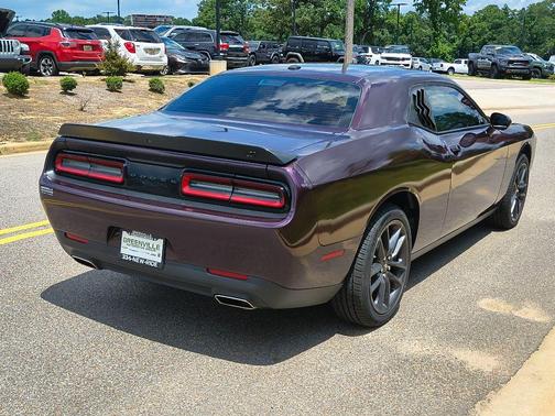2022 Dodge Challenger SXT