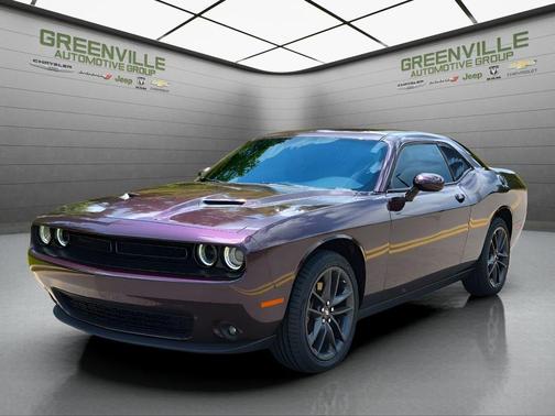 2022 Dodge Challenger SXT