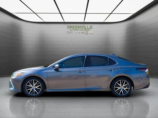 2022 Toyota Camry XLE