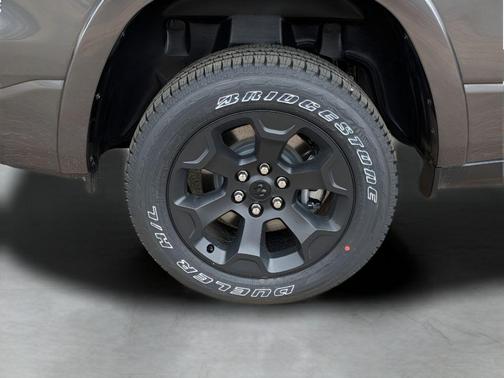 Granite Crystal Clearcoat Metallic 2026 RAM 1500 Big Horn/Lone Star