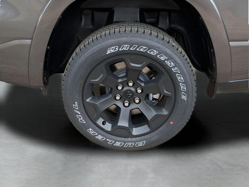 Granite Crystal Clearcoat Metallic 2026 RAM 1500 Big Horn/Lone Star
