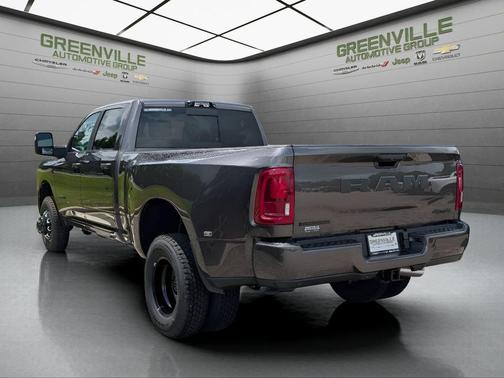 Granite Crystal Clearcoat Metallic 2026 RAM 3500 Big Horn