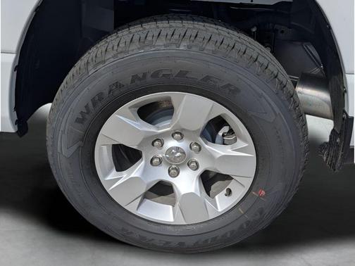Bright White Clearcoat 2026 RAM 1500 Tradesman