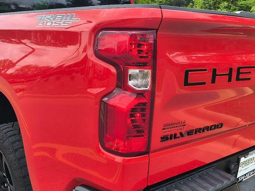 2023 Chevrolet Silverado 1500 Custom Trail Boss