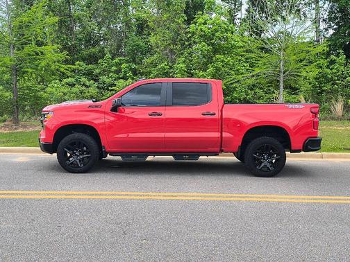 2023 Chevrolet Silverado 1500 Custom Trail Boss