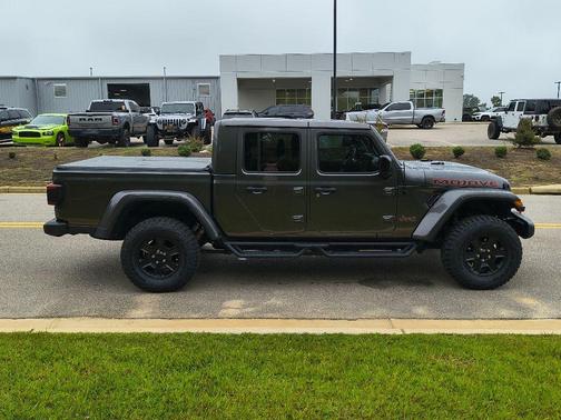 2023 Jeep Gladiator Mojave