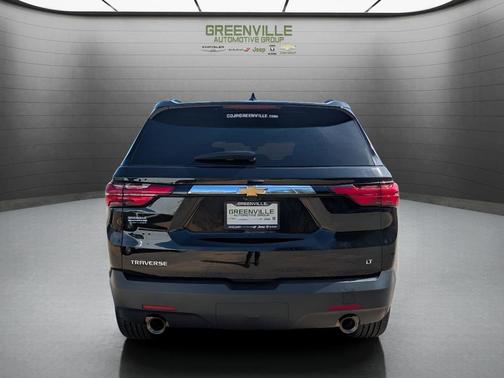 Mosaic Black Metallic 2023 Chevrolet Traverse LT Leather