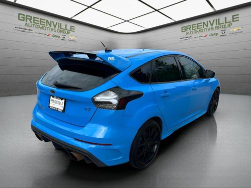 Nitrous Blue 2017 Ford Focus RS Base