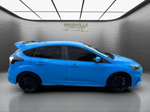 Nitrous Blue 2017 Ford Focus RS Base