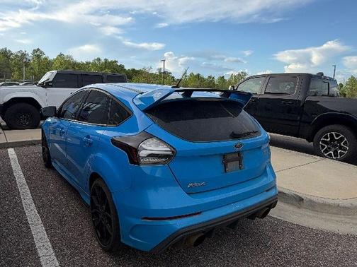 Nitrous Blue 2017 Ford Focus RS Base