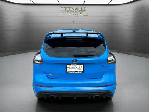 Nitrous Blue 2017 Ford Focus RS Base