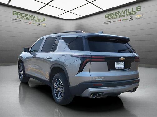 2024 Chevrolet Traverse LT