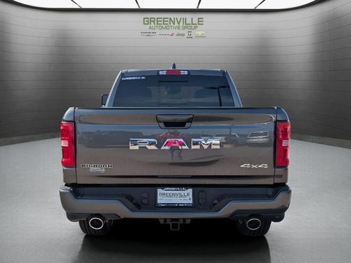 Granite Crystal Clearcoat Metallic 2026 RAM 1500 Big Horn/Lone Star