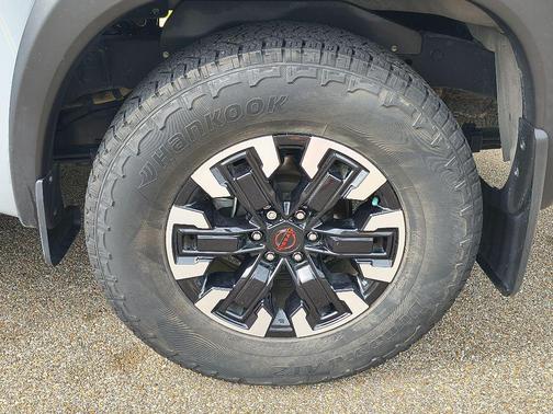 2023 Nissan Frontier PRO-X