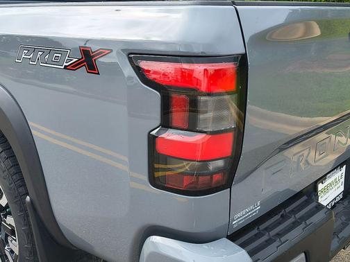 2023 Nissan Frontier PRO-X