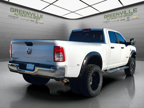 Bright White Clearcoat 2024 RAM 3500 Big Horn