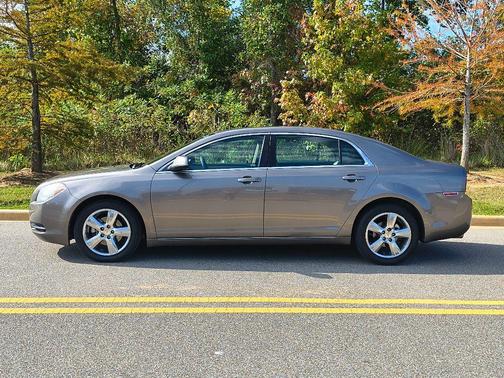 2010 Chevrolet Malibu 2LT