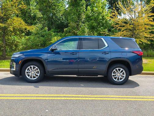 2022 Chevrolet Traverse LS