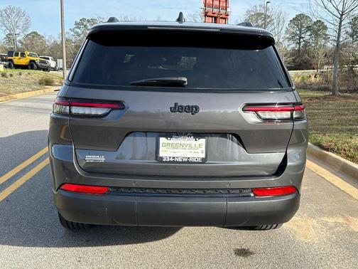 2025 Jeep Grand Cherokee L Laredo