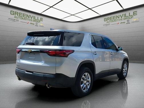 2022 Chevrolet Traverse LS