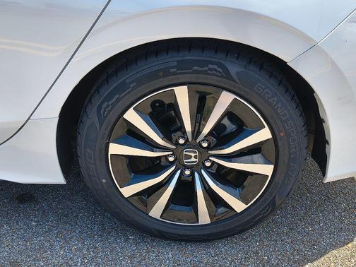 2024 Honda Civic EX-L