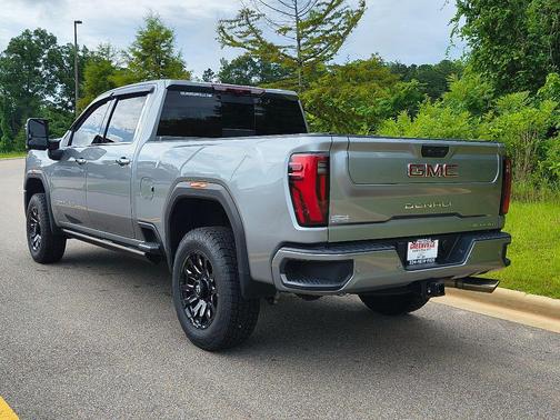 2024 GMC Sierra 2500 Denali