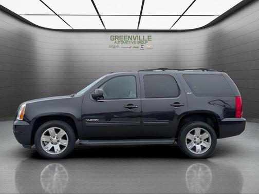 Carbon Black Metallic 2013 GMC Yukon SLT
