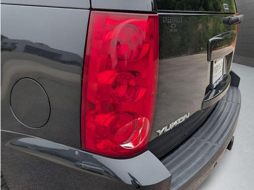 Carbon Black Metallic 2013 GMC Yukon SLT