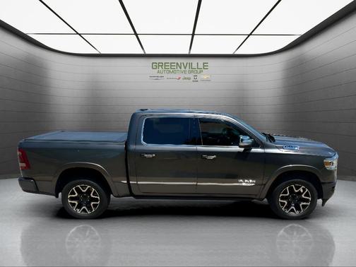 Granite Crystal Clearcoat Metallic 2022 RAM 1500 Limited