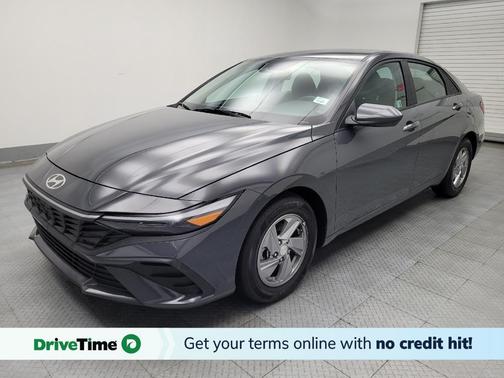 2024 Hyundai ELANTRA SE