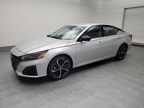 2023 Nissan Altima SR FWD