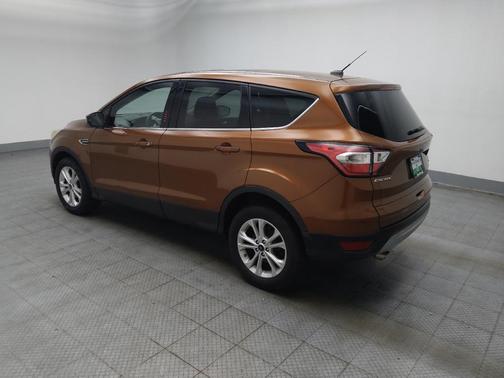 Red 2017 Ford Escape SE