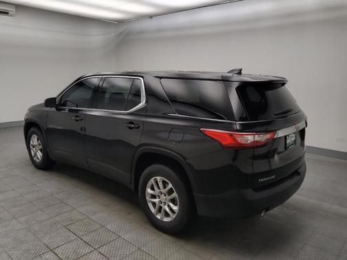Mosaic Black Metallic 2021 Chevrolet Traverse LS