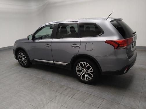 2016 Mitsubishi Outlander SE