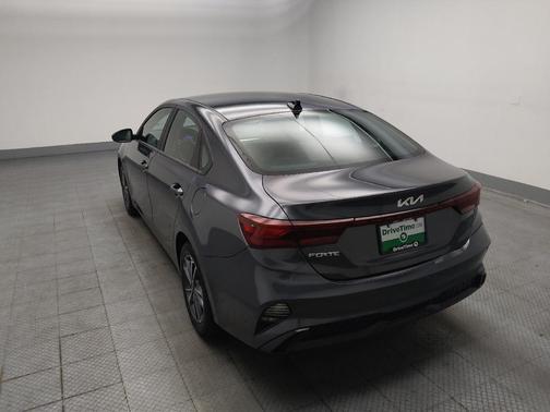 Gray 2024 Kia Forte LXS