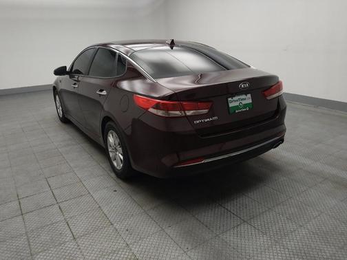 Sangria 2018 Kia Optima LX