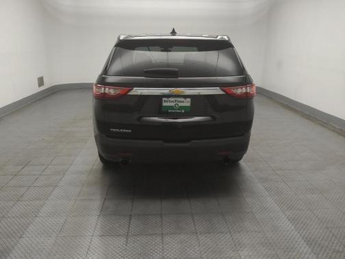 Mosaic Black Metallic 2020 Chevrolet Traverse LS