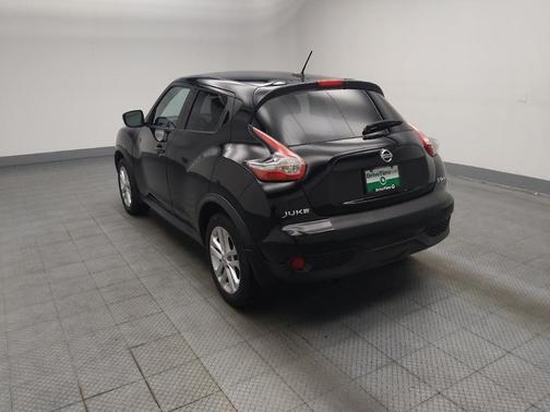 Black 2016 Nissan Juke SV