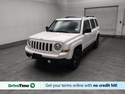 Bright White Clearcoat 2015 Jeep Patriot High Altitude Edition